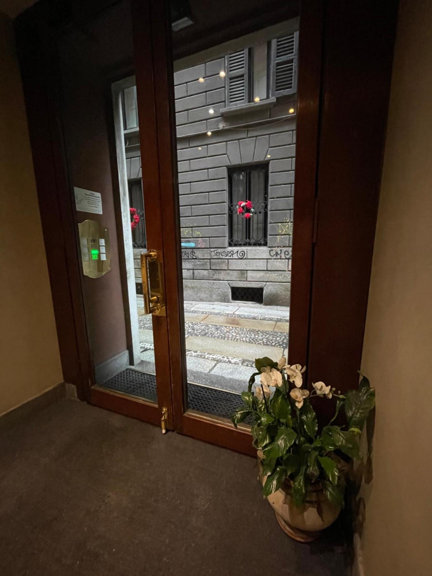 Santa Sofia Apartment Milan Luaran gambar